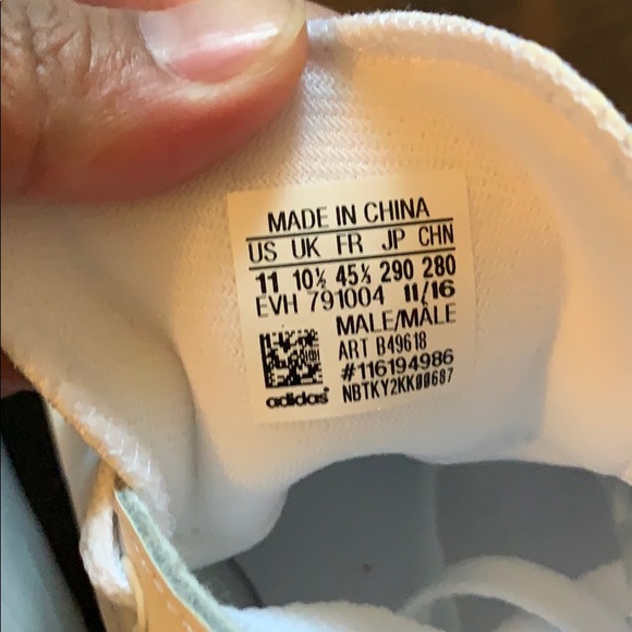 Adidas sneakers (skateboarding series) size 11 - Picture 5 of 5